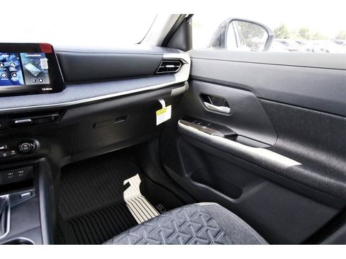 New 2026 Nissan Kicks SV image 10