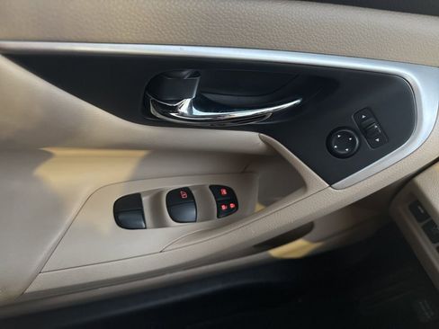 Used 2016 Nissan Altima 2.5 SV image 13