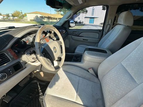 Used 2007 Chevrolet Avalanche LS image 11