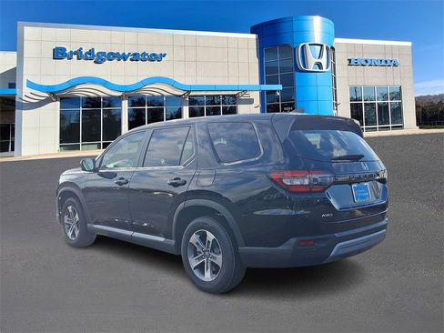 New 2025 Honda Pilot EX-L image 3