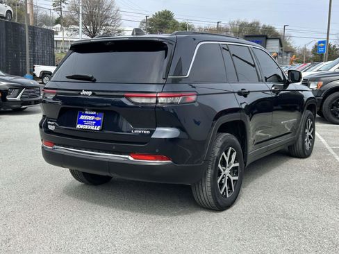 Used 2024 Jeep Grand Cherokee Limited w/ Luxury Tech Group II image 3