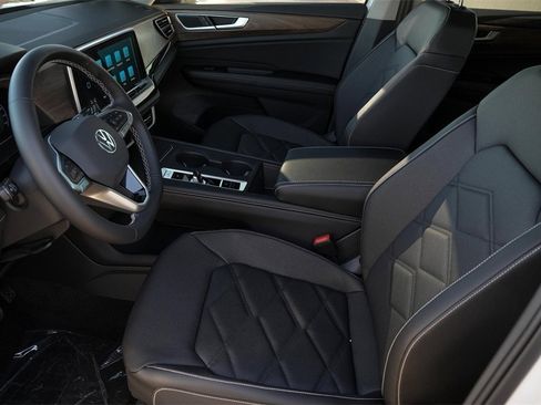 New 2026 Volkswagen Atlas SE image 11