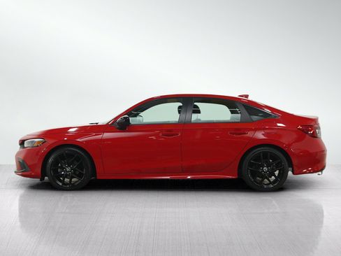 Used 2023 Honda Civic Sport image 2
