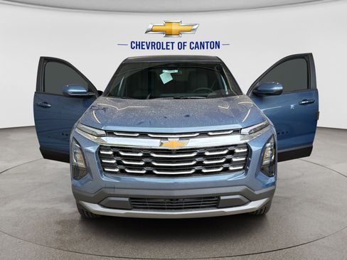 New 2027 Chevrolet Equinox LT FWD image 2