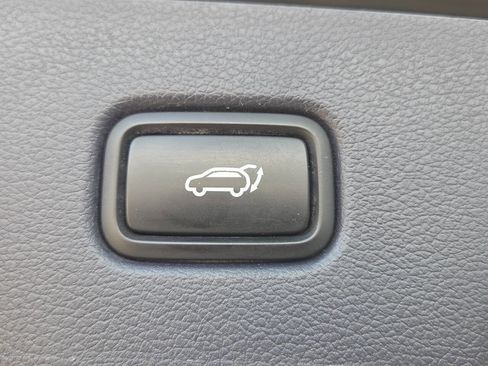 Used 2022 Hyundai Palisade SEL w/ 8P Bench Seat Package image 15