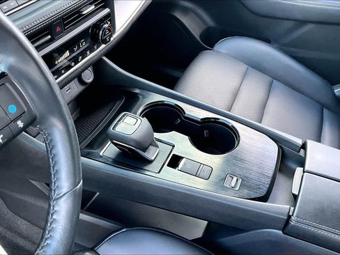 Certified 2023 Nissan Rogue SV w/ SV Premium B Package FWD image 15