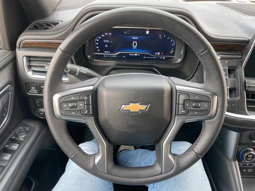 Used 2022 Chevrolet Tahoe Premier AWD/4WD image 24
