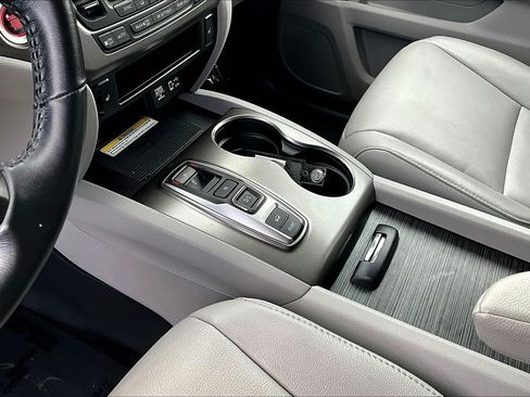 Used 2022 Honda Pilot Special Edition image 14