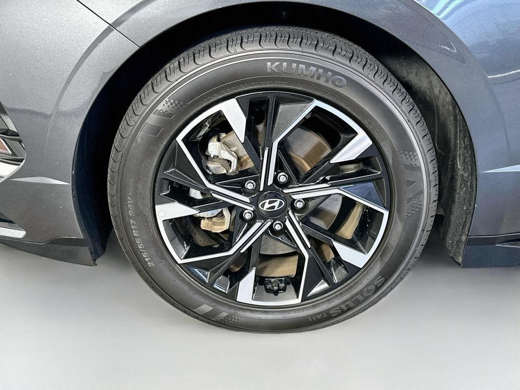 Used 2025 Hyundai Sonata SEL FWD image 31