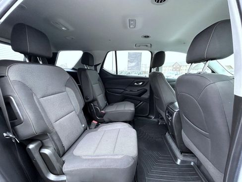 Certified 2020 Chevrolet Traverse LT w/ Driver Confidence II Package image 19