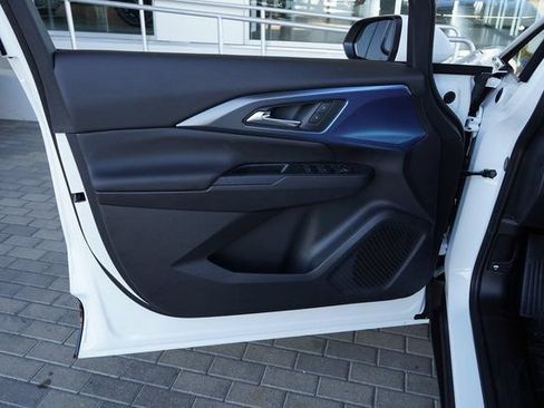 New 2025 Chevrolet Equinox EV LT FWD image 14