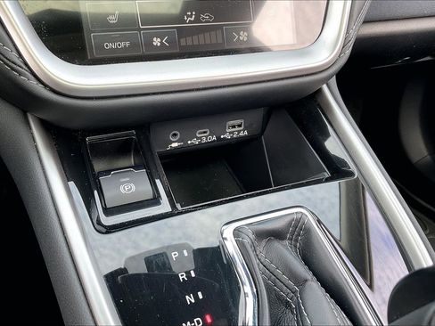 Certified 2025 Subaru Outback Premium w/ Popular Package #1A image 25