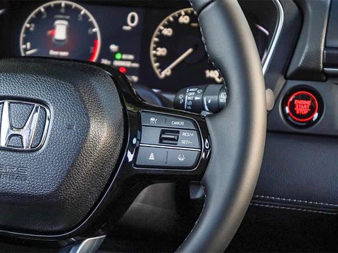 New 2025 Honda Pilot Touring image 20