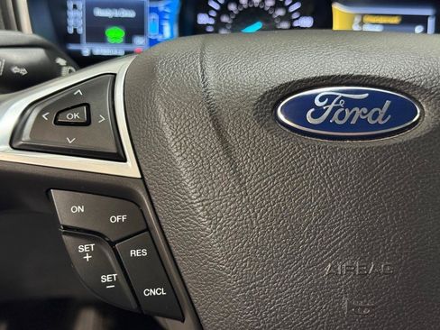 Used 2014 Ford Fusion Titanium FWD image 18