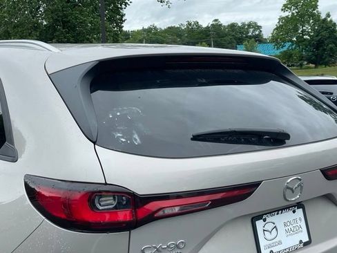 Used 2024 MAZDA CX-90 Plug-In Hybrid w/ Preferred AWD/4WD image 33