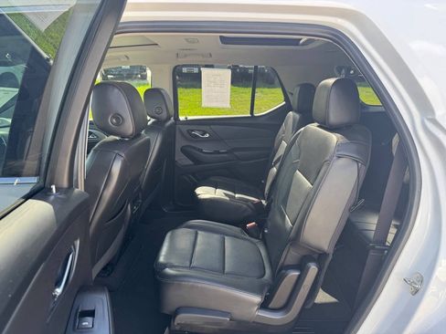 Used 2020 Chevrolet Traverse Premier AWD/4WD image 11
