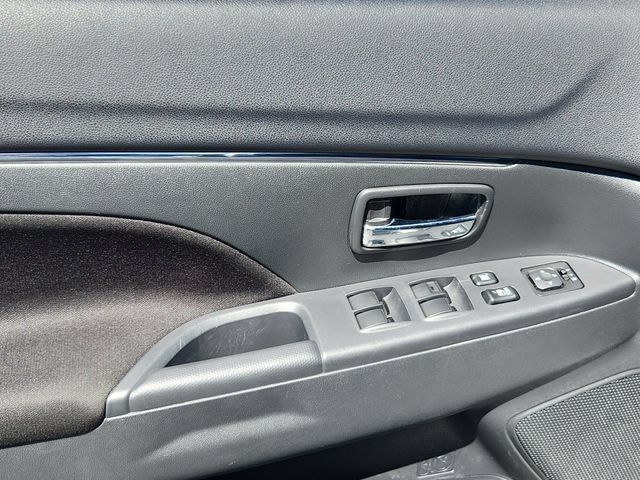 Used 2026 Mitsubishi Outlander Sport AWD image 11