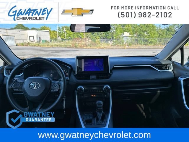 Used 2024 Toyota RAV4 LE AWD/4WD image 23