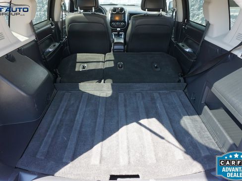 Used 2015 Jeep Compass Latitude AWD/4WD image 18