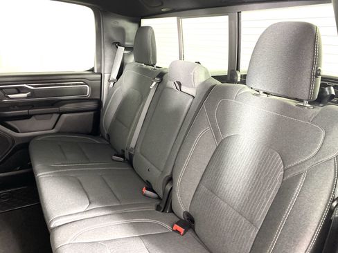Used 2022 RAM 1500 Big Horn AWD/4WD image 34