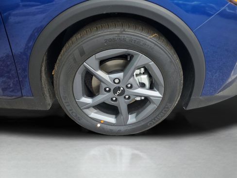 New 2026 Kia K4 LXS image 5