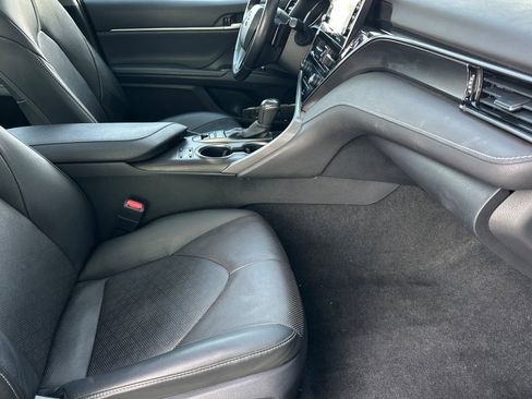 Used 2024 Toyota Camry XSE w/ Navigation Package FWD image 15