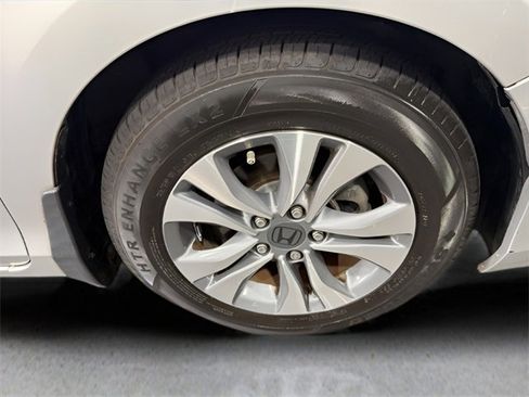 Used 2014 Honda Accord LX image 34