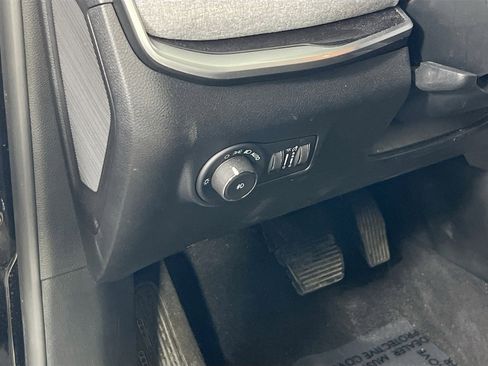 Used 2022 Jeep Compass Latitude w/ Convenience Group image 10