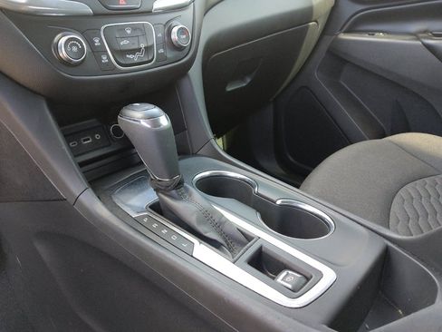 Used 2019 Chevrolet Equinox LT FWD image 26