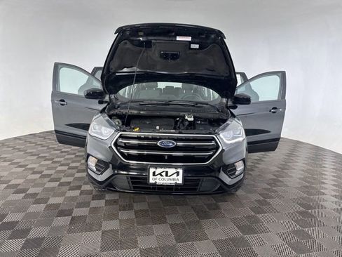 Used 2018 Ford Escape SE w/ SE Sport Appearance Package image 13