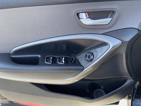 Used 2018 Hyundai Santa Fe Sport w/ 2.4L Value Package 02 image 9