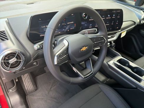 New 2026 Chevrolet Equinox EV LT image 5