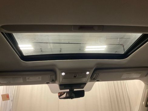 Used 2021 Nissan Armada Platinum w/ Captain's Chairs Package RWD image 35