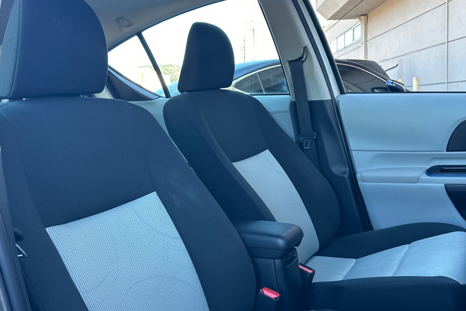 Used 2012 Toyota Prius C Three FWD image 31