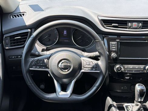 Used 2018 Nissan Rogue S w/ S Value Package FWD image 26