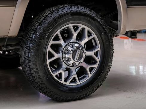 Used 2005 Ford F350 King Ranch AWD/4WD image 65