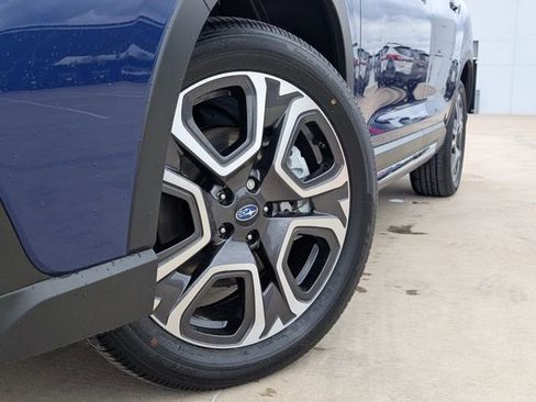 New 2026 Subaru Ascent Limited image 2