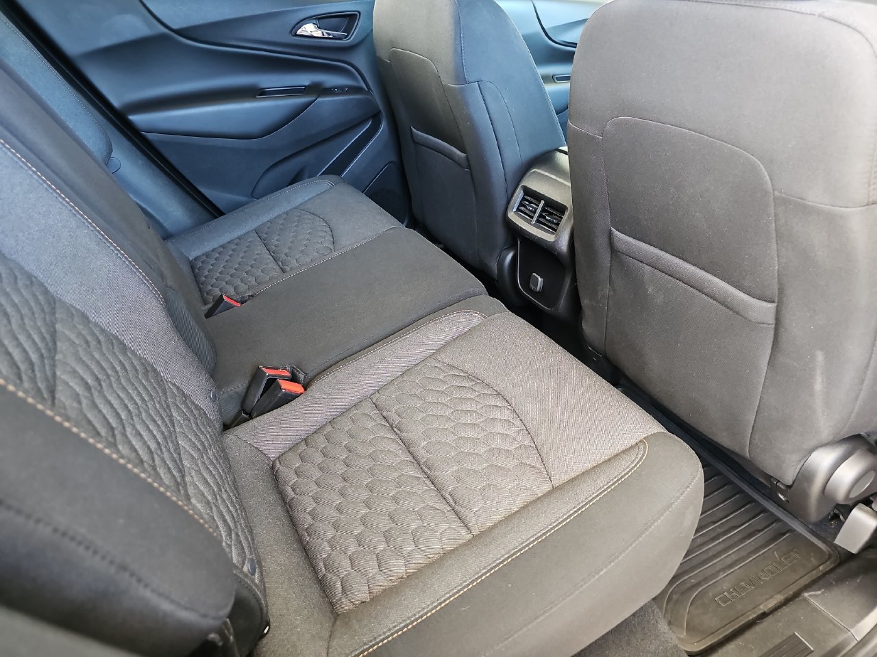 Used 2018 Chevrolet Equinox LT AWD/4WD image 14