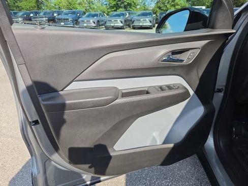 Used 2027 Chevrolet Bolt LT w/ LPO, All-Weather Package FWD image 11