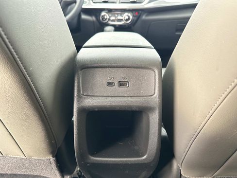 Certified 2024 Chevrolet Trax ACTIV w/ Sunroof Package image 16