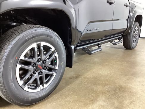 Used 2026 Toyota Tacoma TRD Sport AWD/4WD image 2