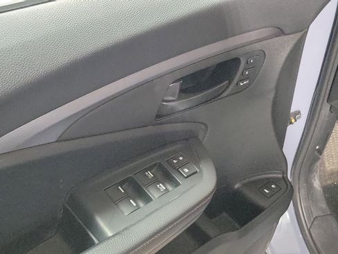 Used 2022 Honda Pilot TrailSport image 19