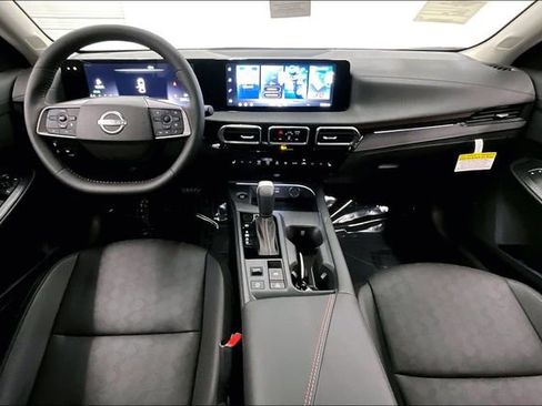 New 2026 Nissan Sentra SR w/ SR Premium Package FWD image 6