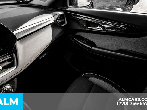 Used 2025 Chevrolet TrailBlazer LT image 48