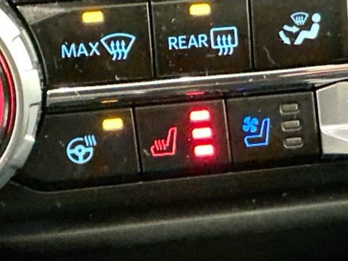 Used 2023 Ford F150 Lariat w/ Equipment Group 502A High image 19