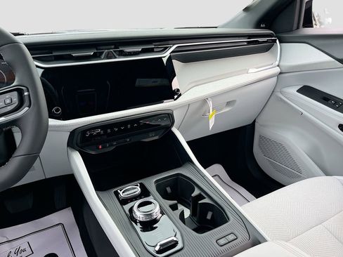 New 2026 Jeep Cherokee Laredo image 19