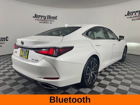 Used 2024 Lexus ES 350 w/ Premium Package FWD image 7