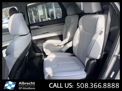 Used 2025 Hyundai Palisade SEL AWD/4WD image 13