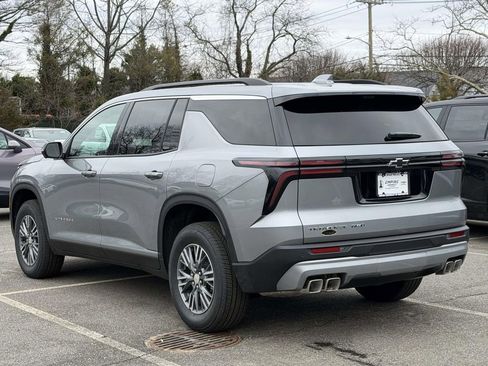 New 2026 Chevrolet Traverse LT w/ Driver Confidence Package AWD/4WD image 5