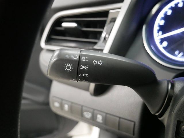 Used 2019 Toyota Camry LE FWD image 24